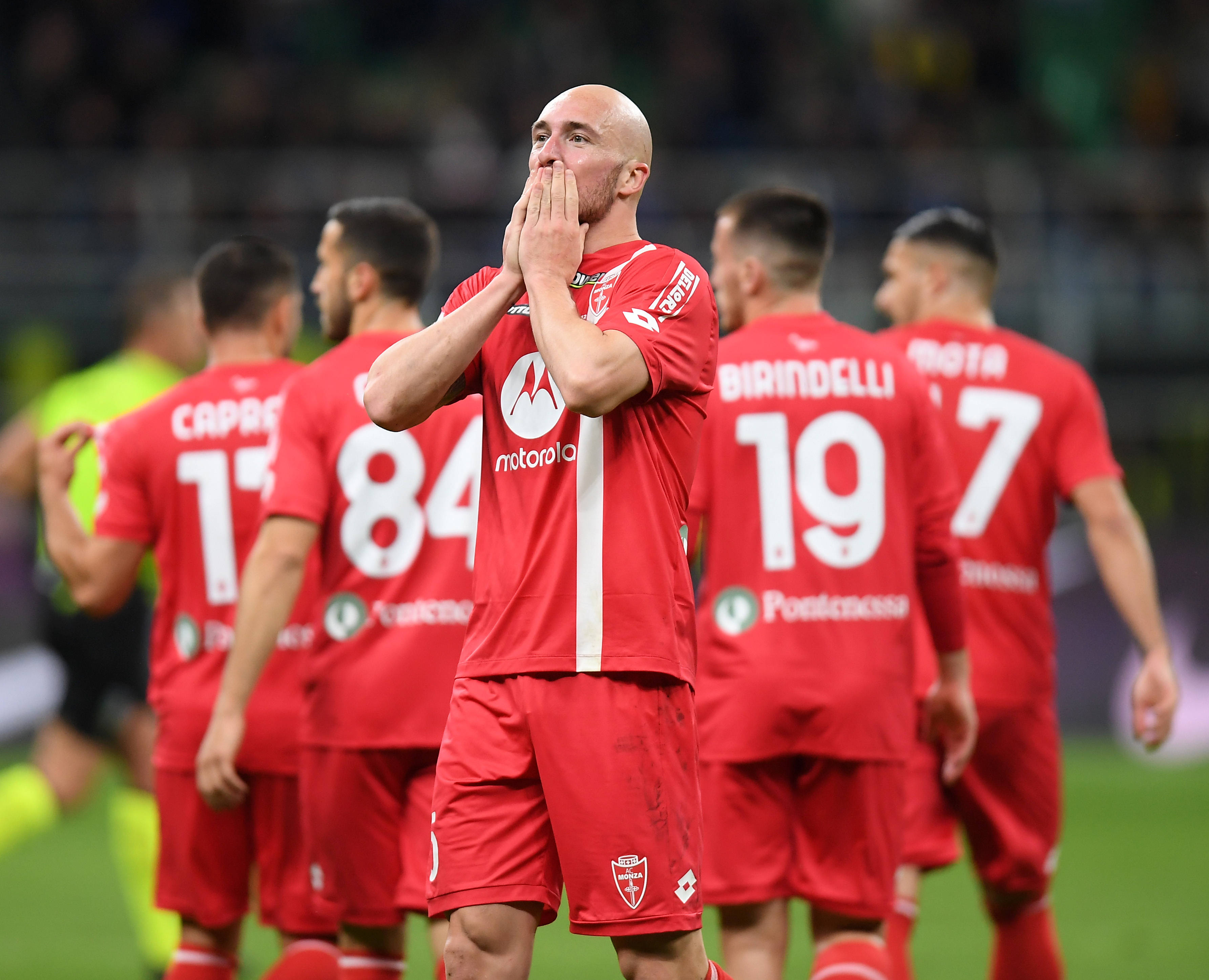 卡利亚里主场击败对手,收获三分的简单介绍 卡利亚里主场击败对手,收获三分的简单介绍