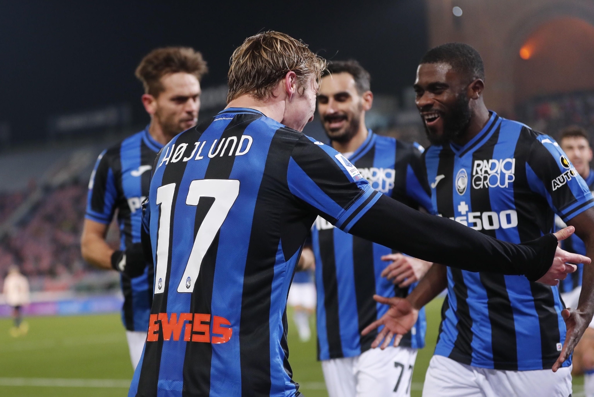 高水平足球联赛开赛，球队实力对比