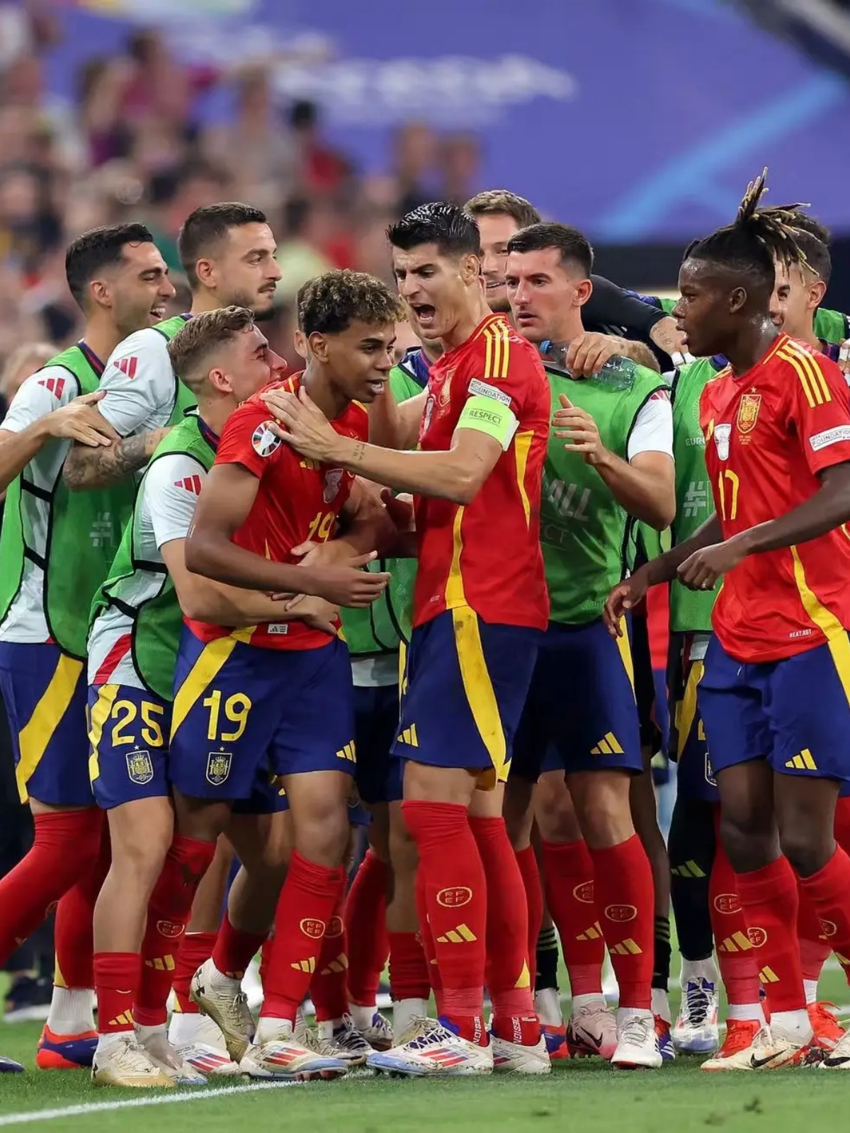 关于欧洲国家联赛：西班牙队表现不俗，轻松晋级下一轮的信息