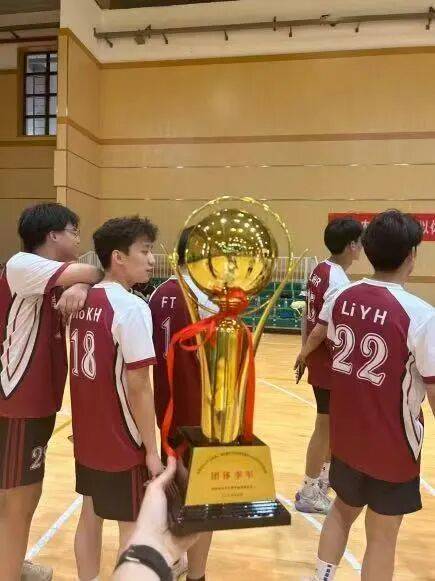 关于球员技术风采展现!赛场人气飙升的信息 关于球员技术风采展现!赛场人气飙升的信息