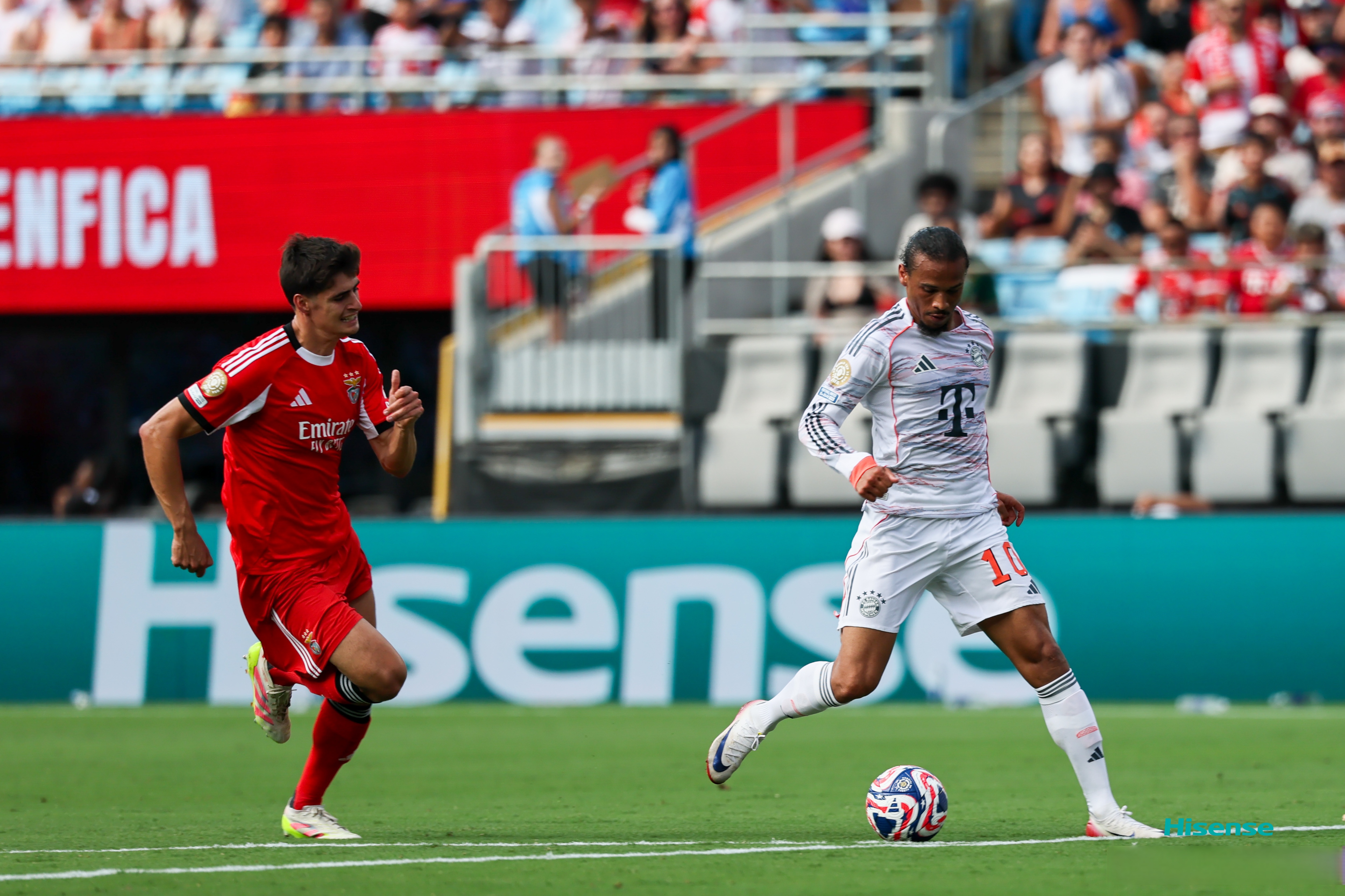 弗赖堡客场比击败奥格斯堡，德甲积分翻身的简单介绍