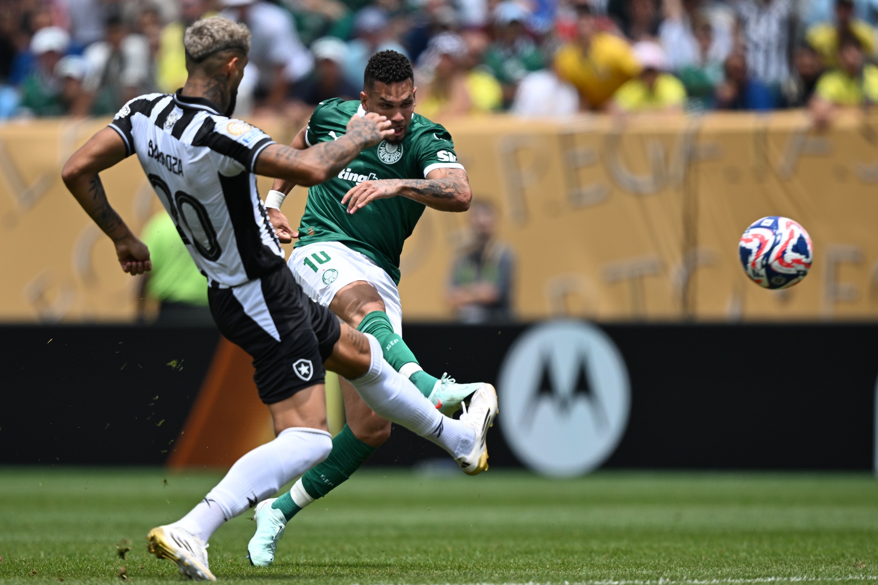 包含帕尔马门将发挥不佳，球队丢分频频的词条