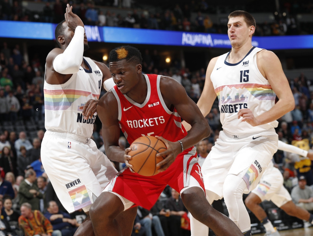 深圳世纪星主场不敌北京人和,遭遇连败 深圳世纪星主场不敌北京人和,遭遇连败