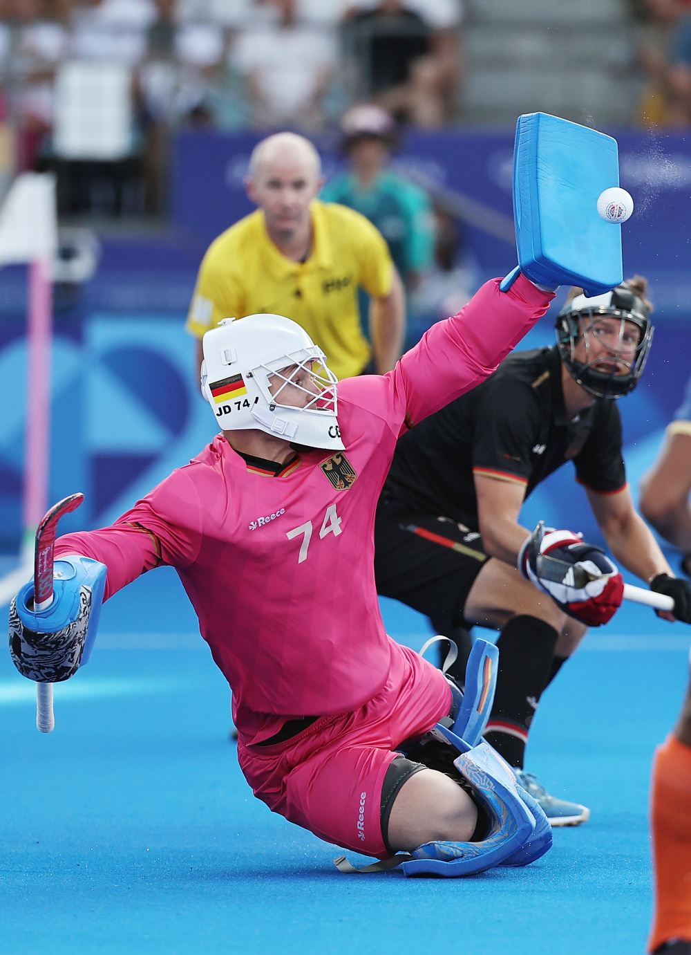 爱尔兰选手在曲棍球比赛中称霸