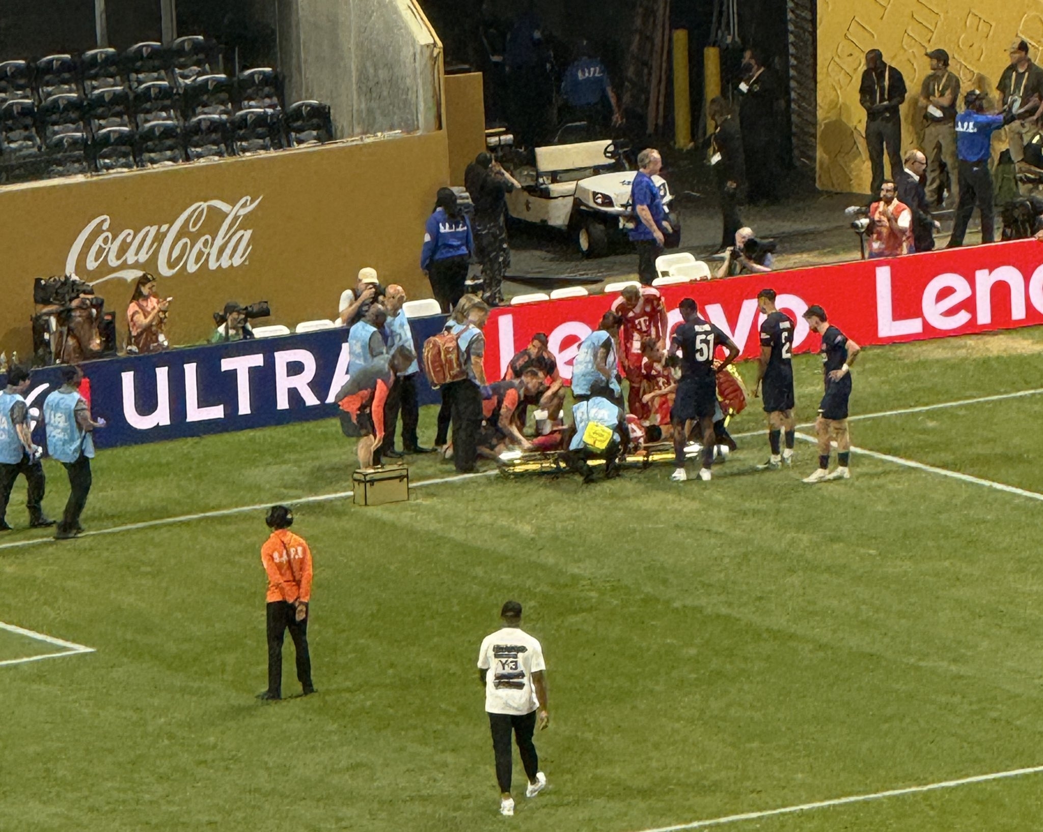 关于巴拉多利德小胜，脱离降级区的信息