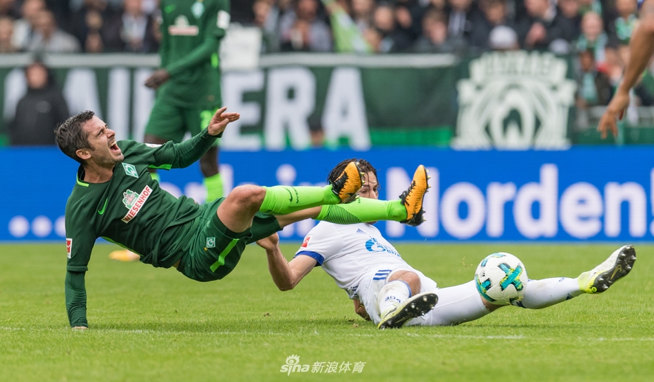 沙尔克：逆转对手，客场击败云达不莱梅的简单介绍