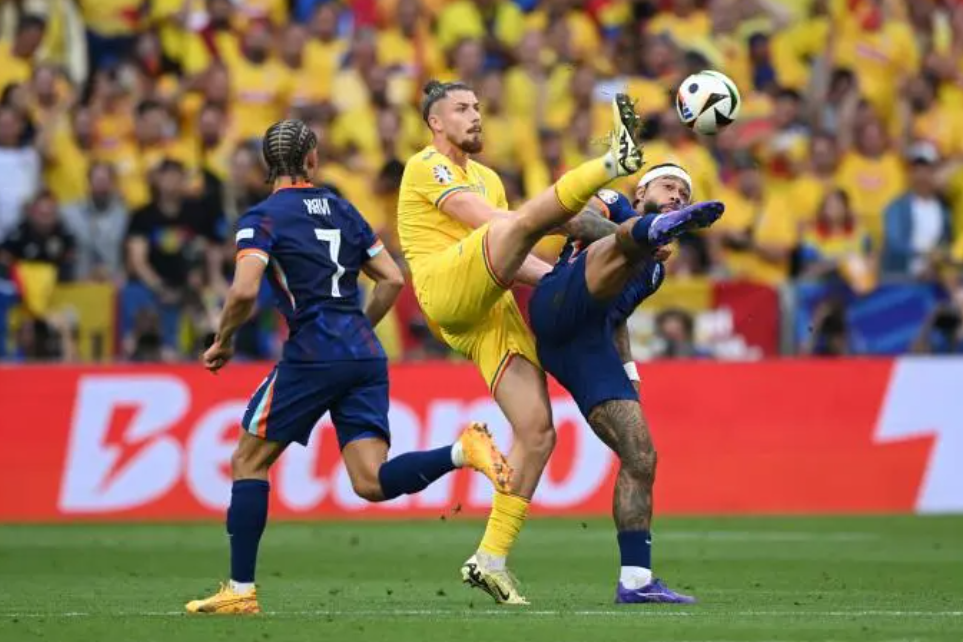 关于精彩比赛不断上演，欧洲足坛风云再起的信息