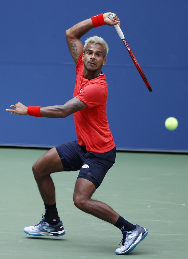 包含联合杯力克美网，蒂姆统治全场的词条