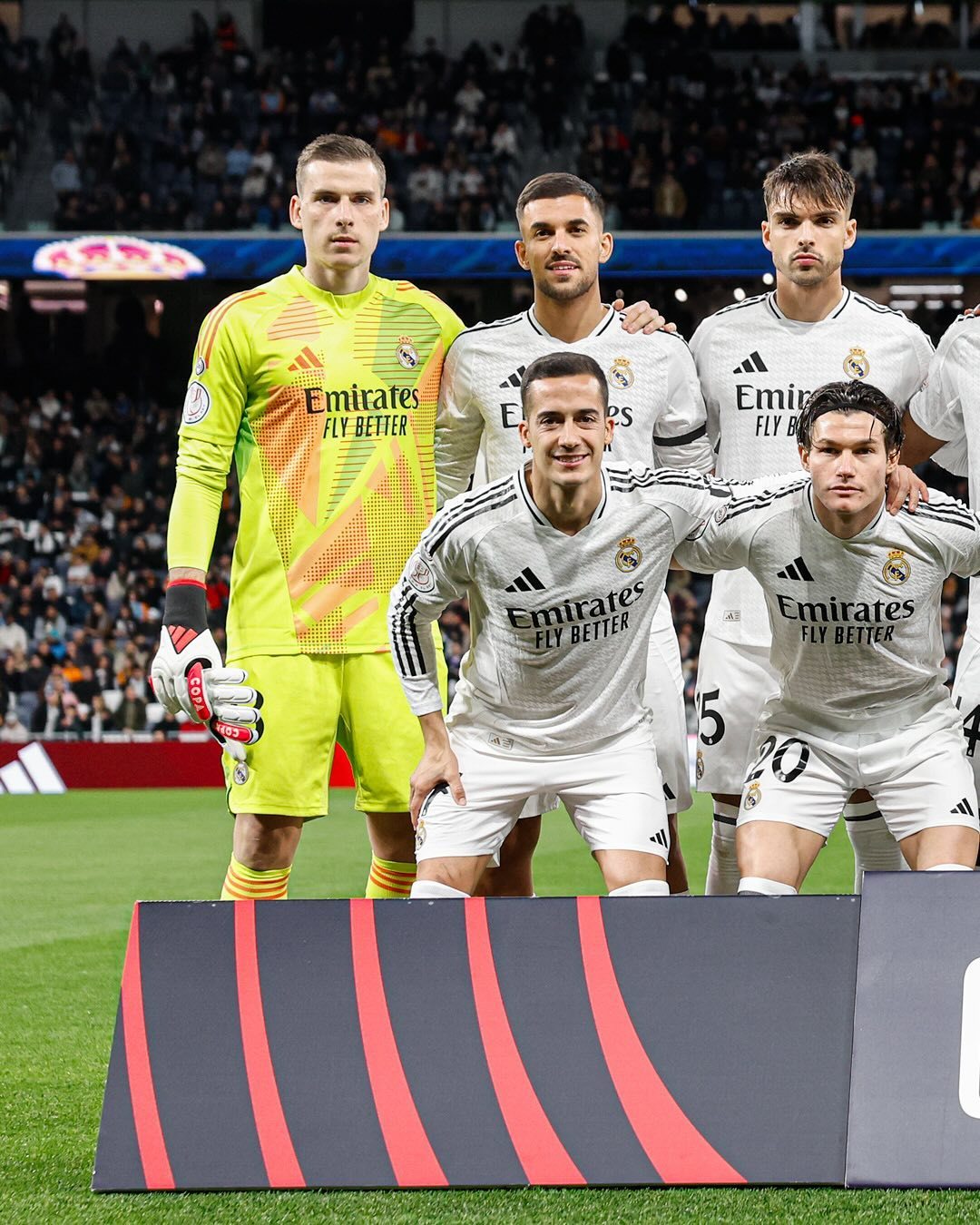 包含法国完胜皇马，博格巴统治全场的词条