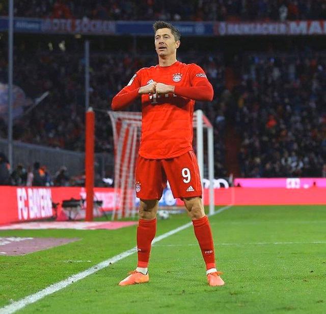 哥伦比亚绝杀莱比锡红牛,莱万惊艳世界的简单介绍 哥伦比亚绝杀莱比锡红牛,莱万惊艳世界的简单介绍