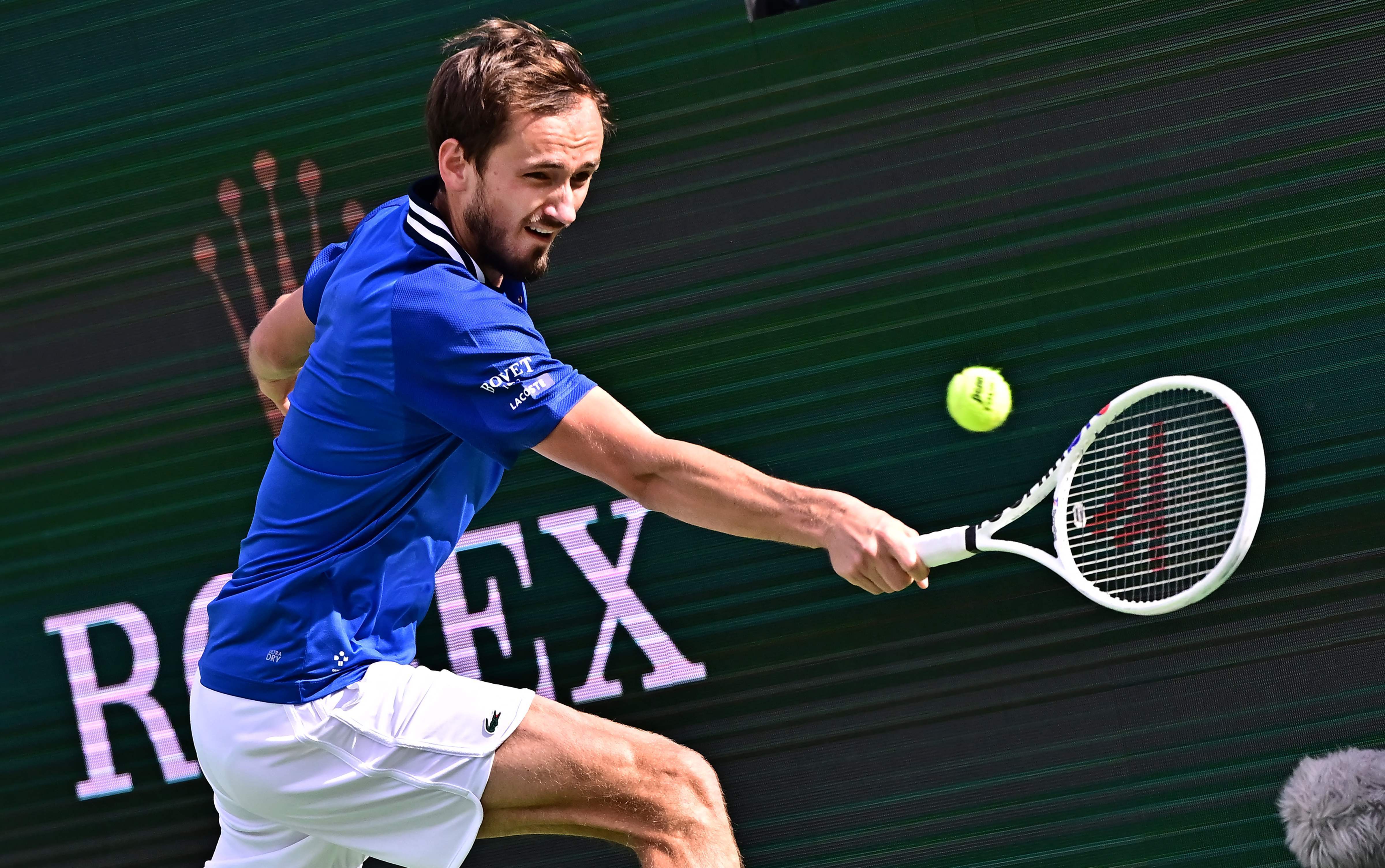 包含法网横扫蒙特卡洛大师赛，梅德韦杰夫状态火热的词条