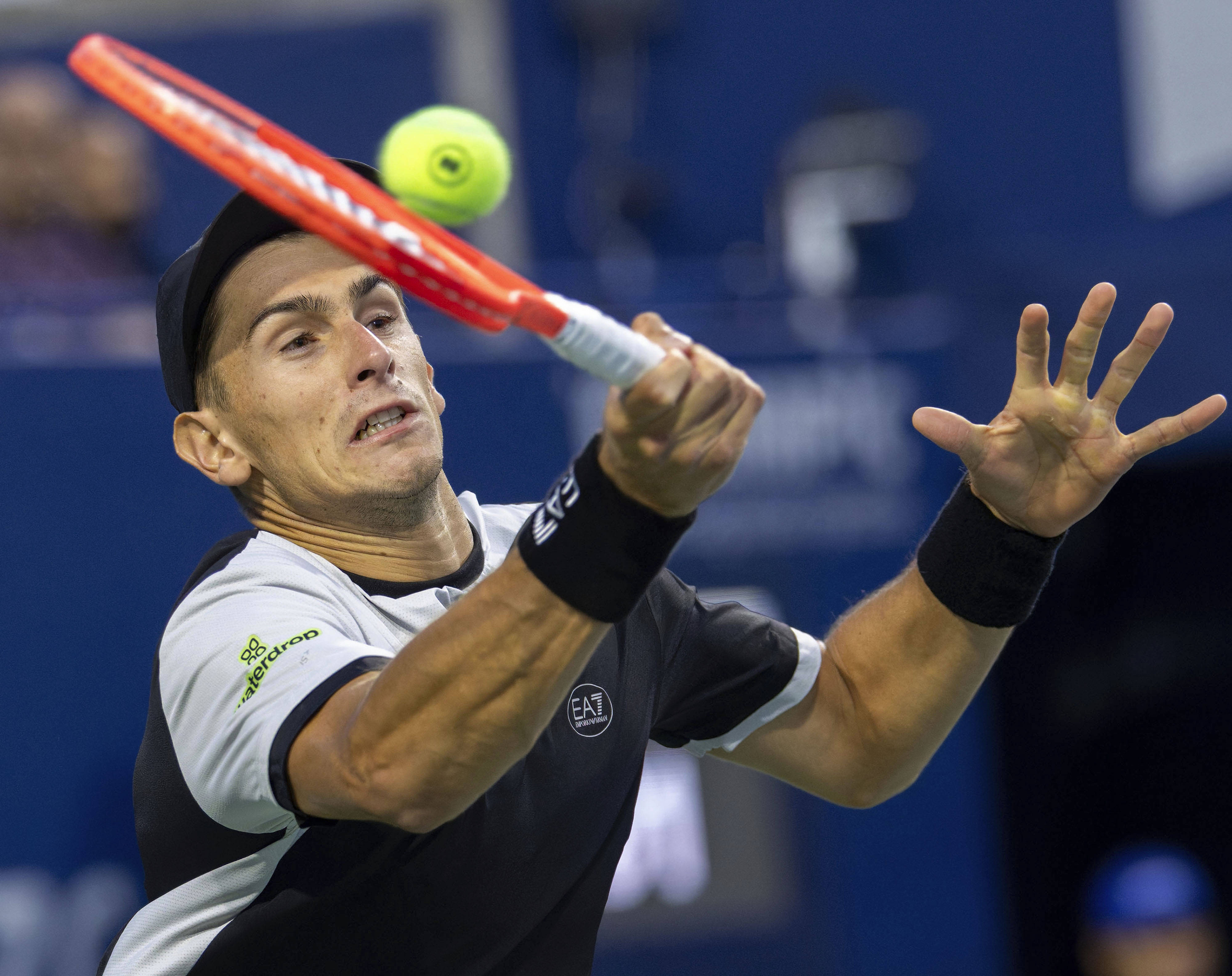 欧洲网球队强势世界网球队，兹维列夫三分雨点燃全场的简单介绍