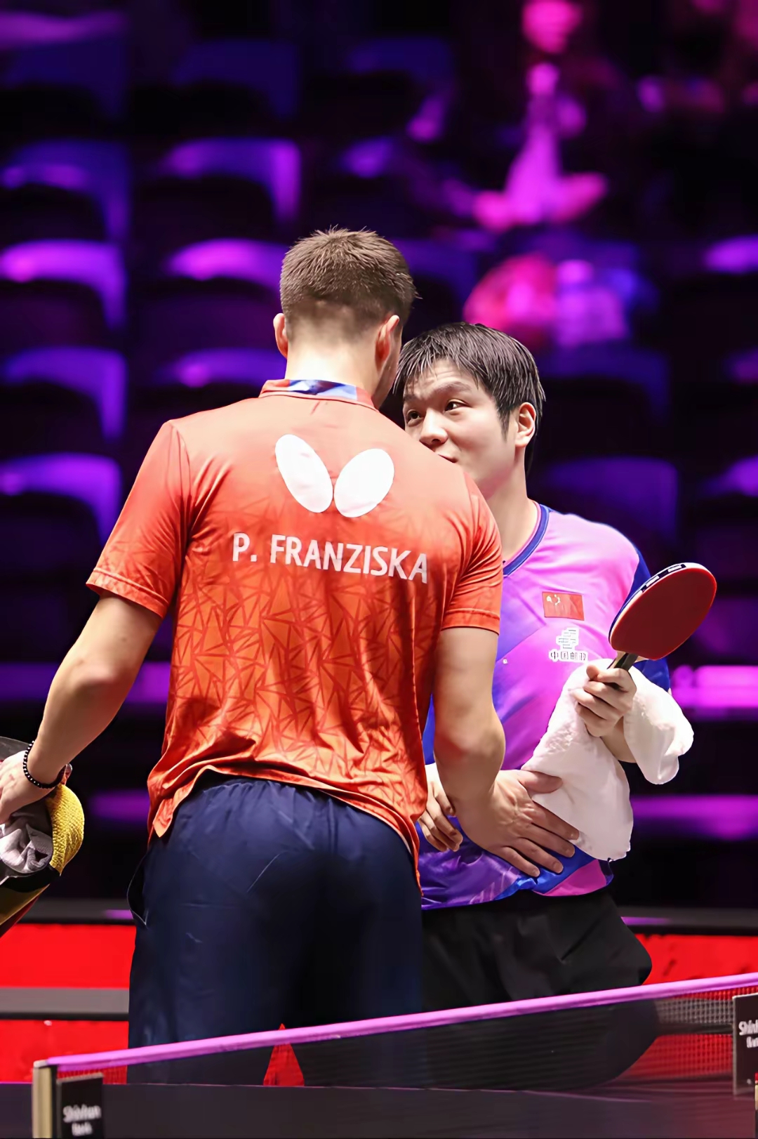 包含奥地利队翻盘德国队，樊振东带队取胜的词条