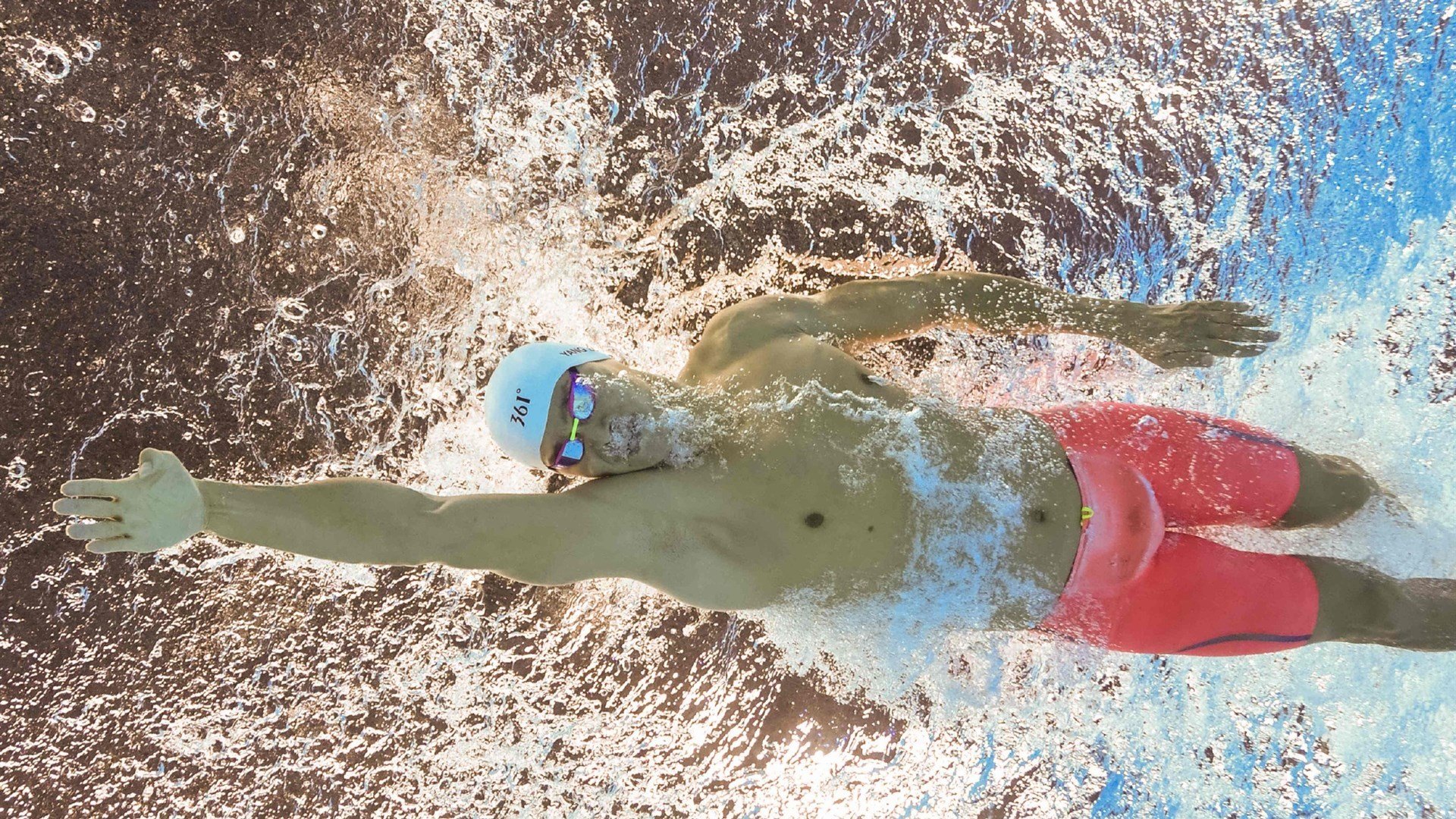 绝境中的双线反击，从梁靖崑的逆转到葡萄牙的救赎